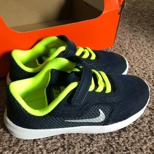 Kids Nike size 10